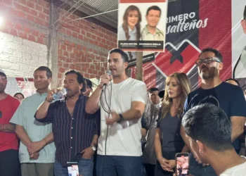 “Necesitamos gente que vaya junto al gobernador a pelear por nuestros recursos”, dijo Jarsún