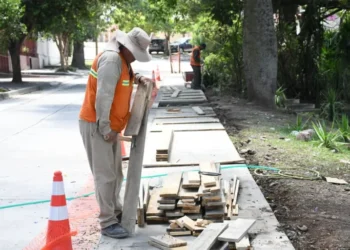 La Municipalidad avanza con la recuperación de la plaza De La Juventud