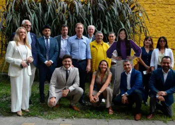 Tensión política y mensajes cruzados: Santilli pidió compromiso y unidad ante referentes locales