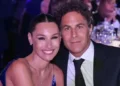 Pampita y Benjamín Vicuña coincidieron en una gala solidaria y sorprendieron con una foto familiar ampliada