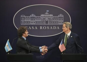 🇺🇸🤝 Estados Unidos negocia swap millonario y compra de bonos con Argentina: salvataje explícito a Milei