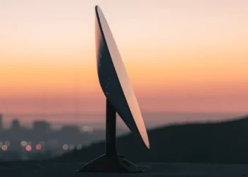 🚀 Rusia lanza su propia constelación satelital para competir con Starlink