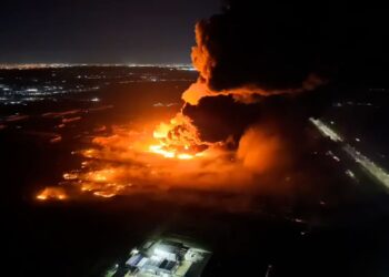 Explosión e incendio en el Polo Industrial de Ezeiza: 22 heridos, destrucción y una noche de máxima tensión