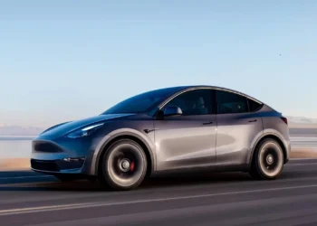 🚗 Tesla baja el precio: lanza versiones económicas del Model 3 y Model Y para recuperar mercado