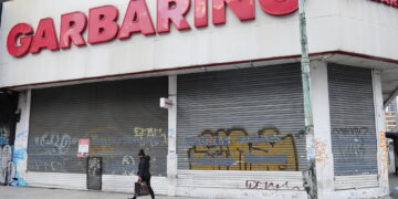 Garbarino al borde de la quiebra: historia de un gigante en caída libre